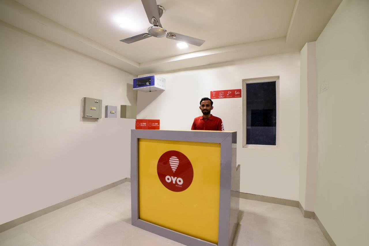 מלון היידראבד Oyo 16606 Iconic Living מראה חיצוני תמונה